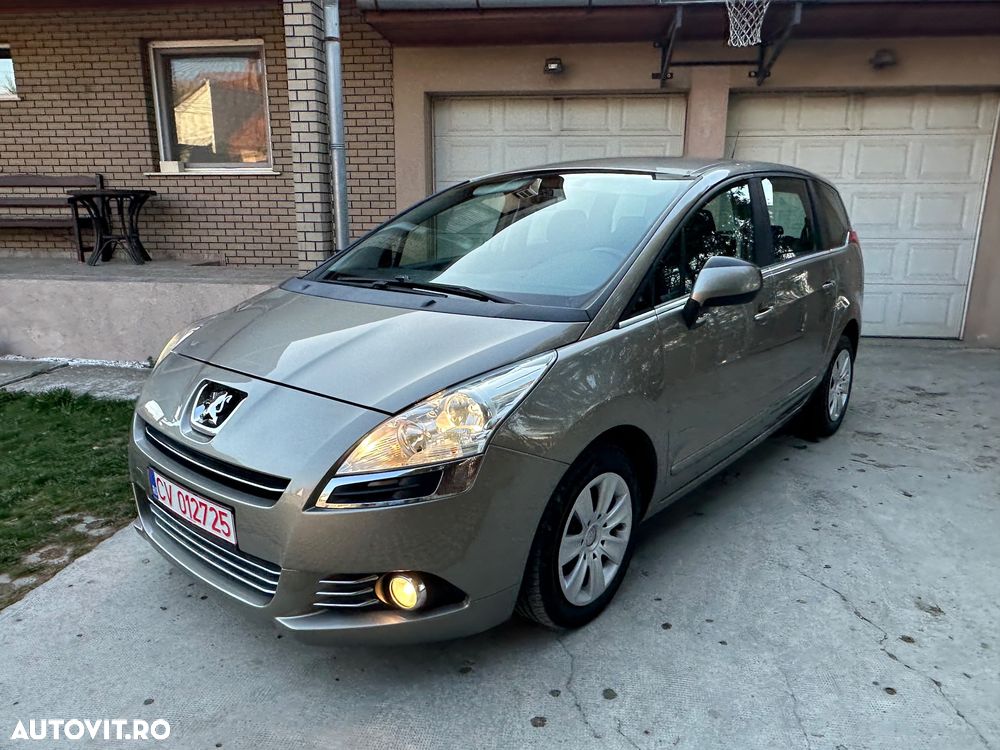 Peugeot 5008 HDI FAP 110 Family - 2