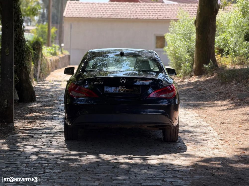 Mercedes-Benz CLA 200 CDI AMG Line — fotografia 6