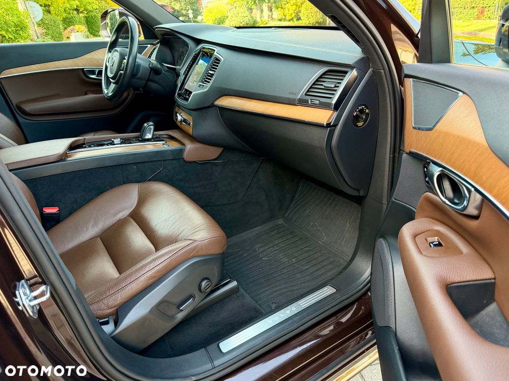 Volvo XC 90 B5 D AWD Momentum Pro - 13