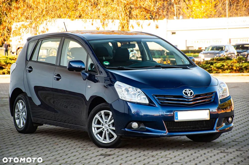Toyota Verso 1.8 5-Sitzer Executive - 2
