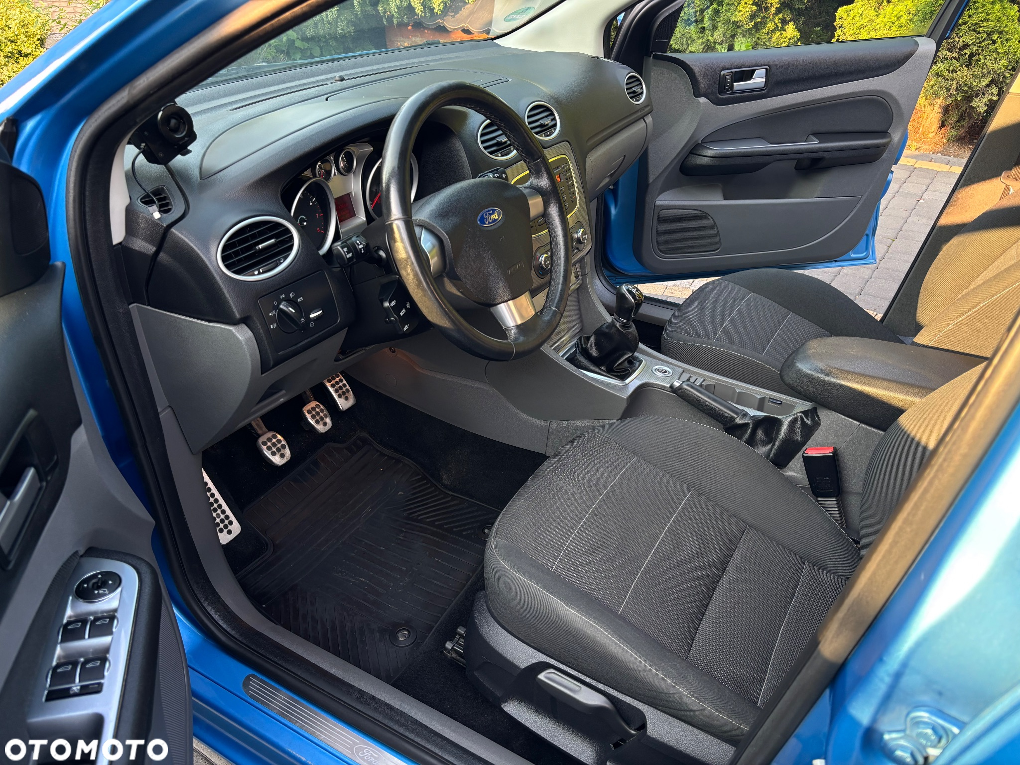 Ford Focus 2.0 16V Sport - 17