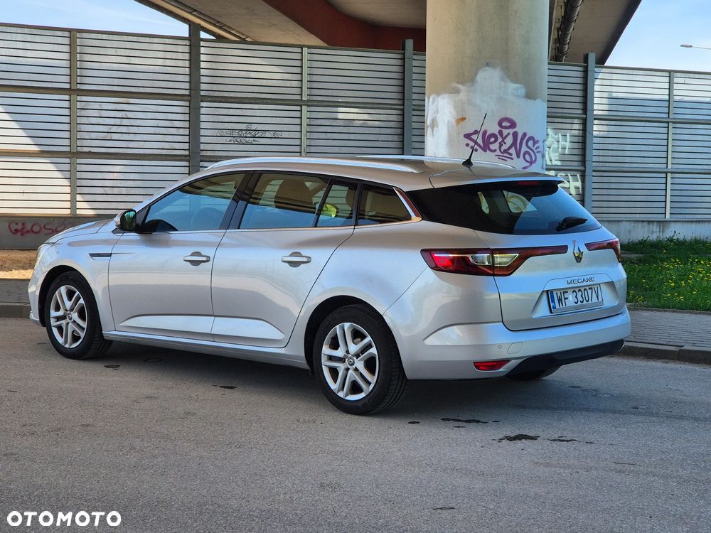 Renault Megane 1.5 Blue dCi Zen - 9