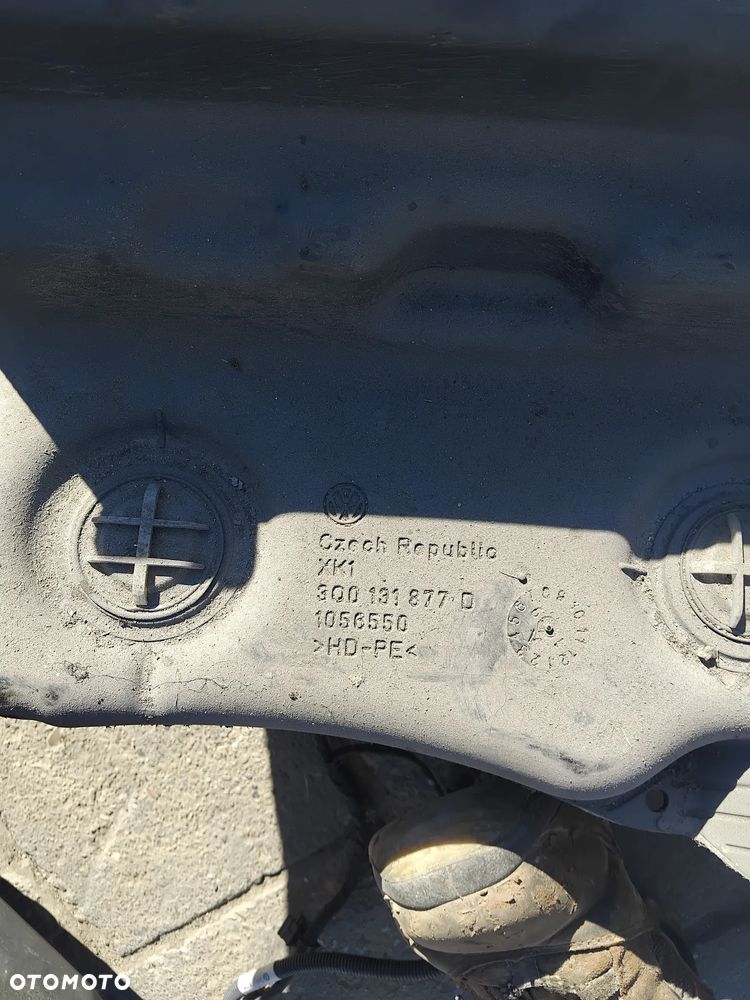 Zbiornik adblue Passat b8 3Q0.131.887.D - 2