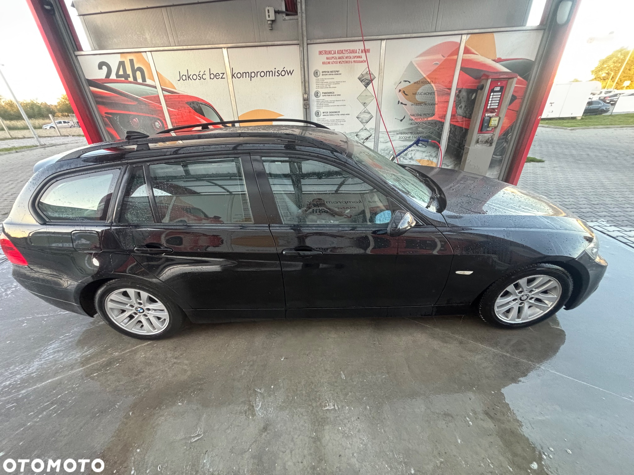 BMW Seria 3 318i Touring - 24