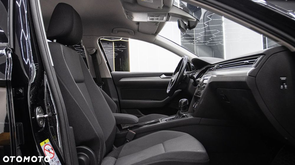 Volkswagen Passat 1.5 TSI EVO Essence DSG - 13