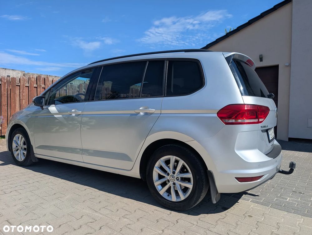 Volkswagen Touran 1.6 TDI BMT Comfortline - 9