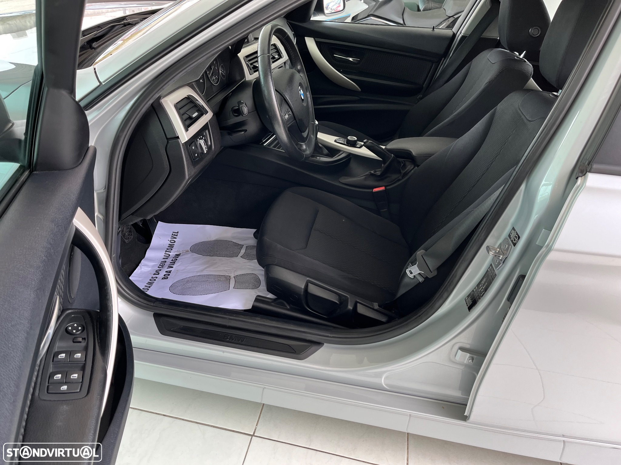 BMW 316 i Touring Line Sport - 13