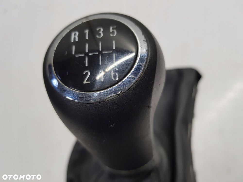 lewarek wybierak biegów Opel Astra H 1.7 - 11