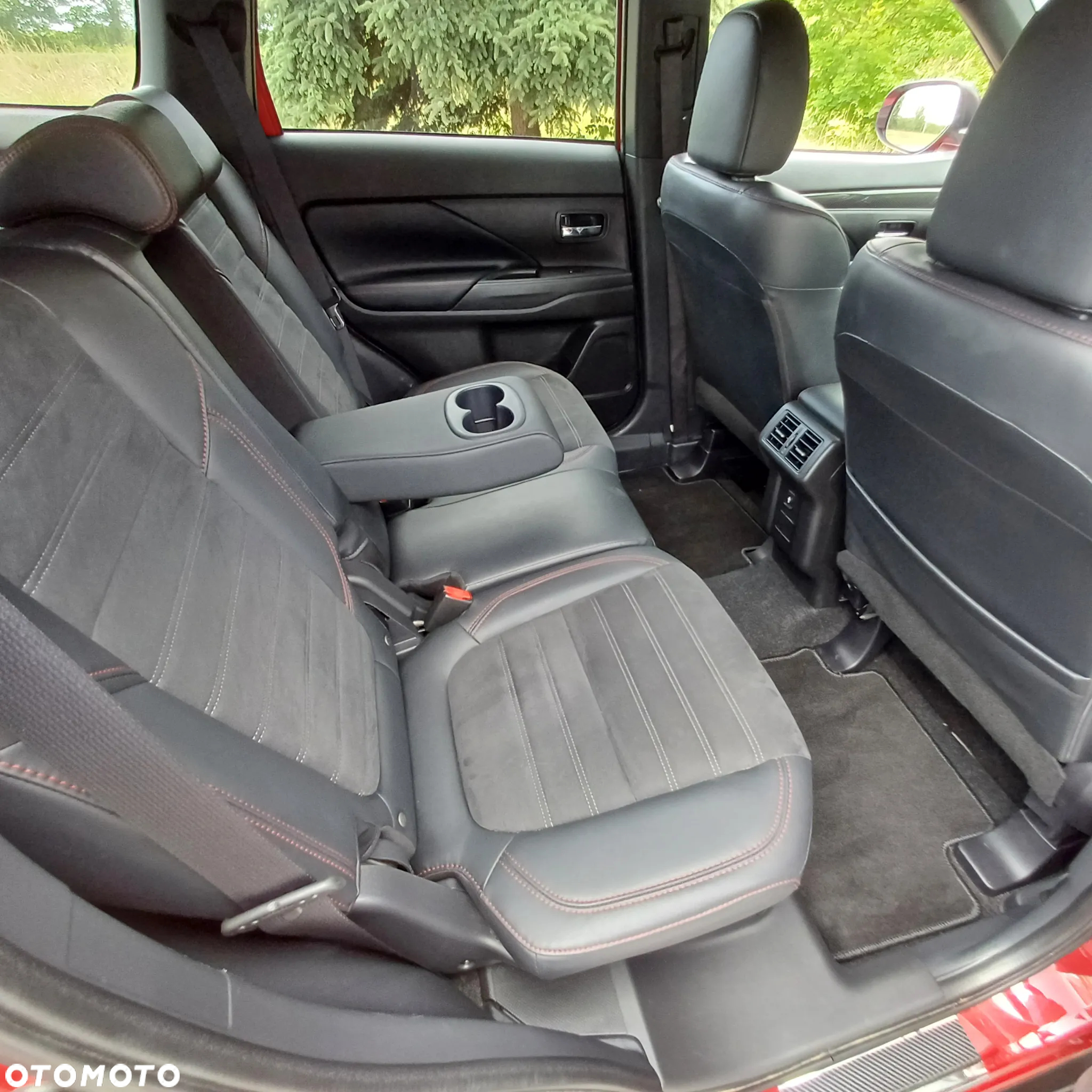 Mitsubishi Outlander - 18