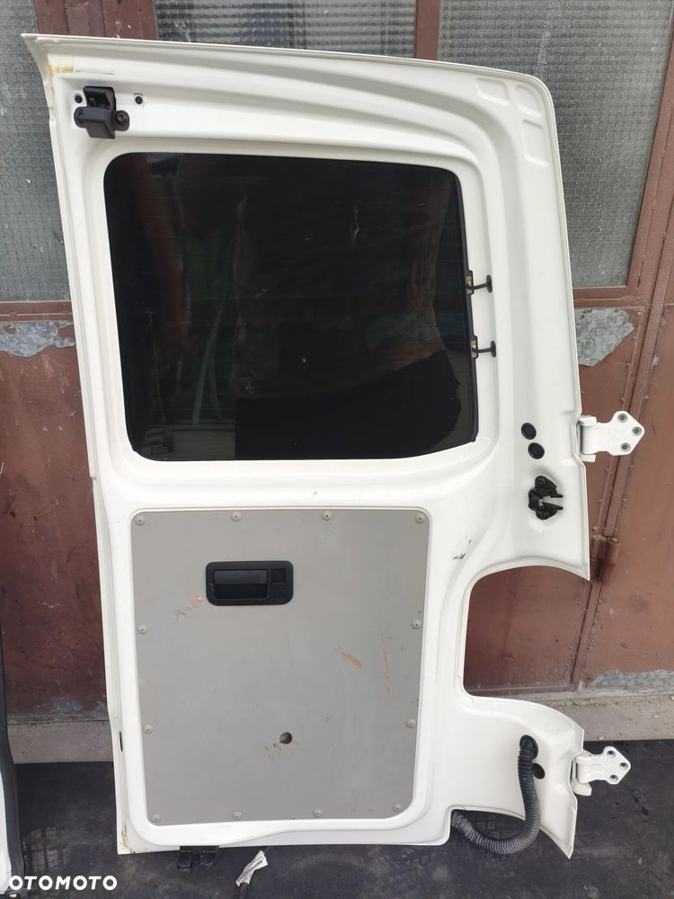 Drzwi klapy skrzydelka VW T6 - 10