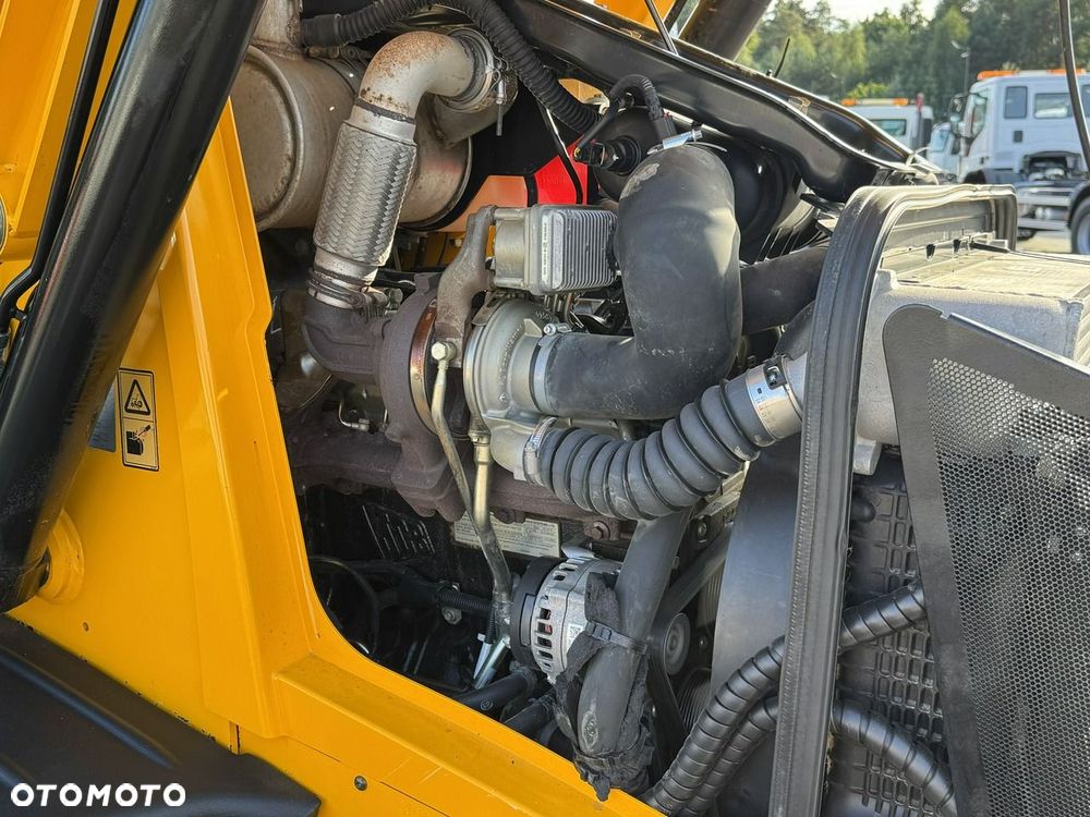 JCB 3CX - 30