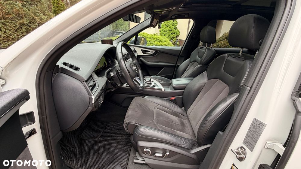 Audi Q7 - 9
