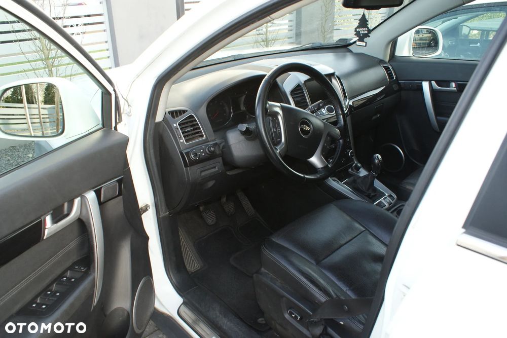 Chevrolet Captiva 2.2 D LTZ - 5