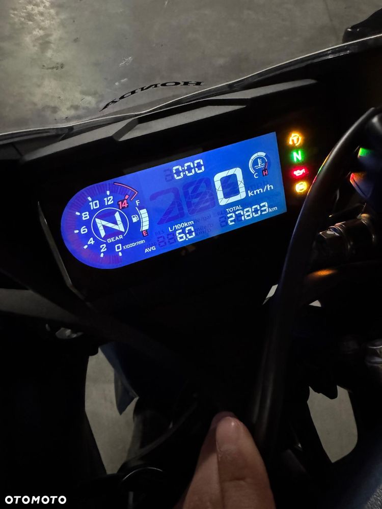 Honda CBR - 7