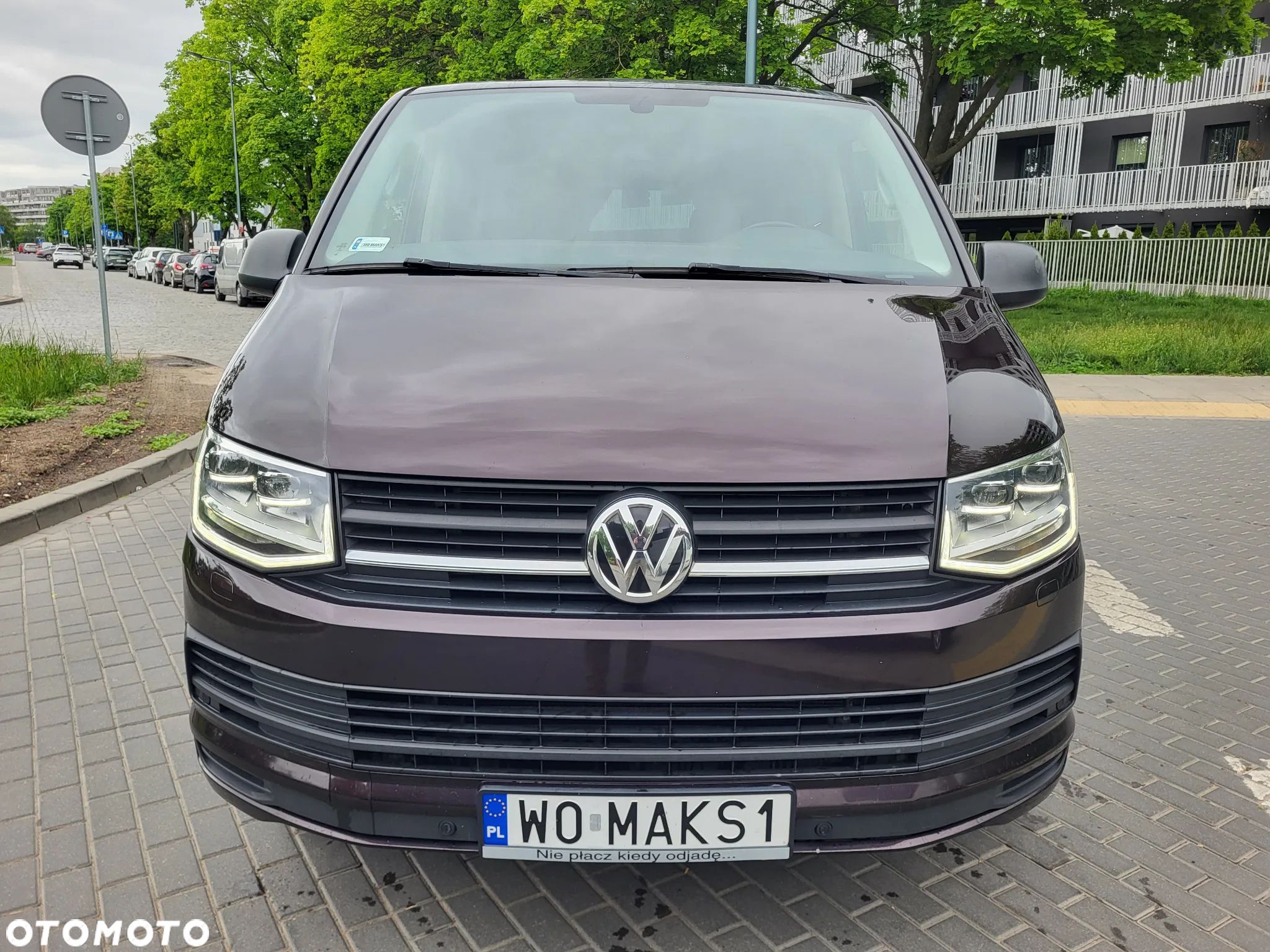 Volkswagen Multivan - 2