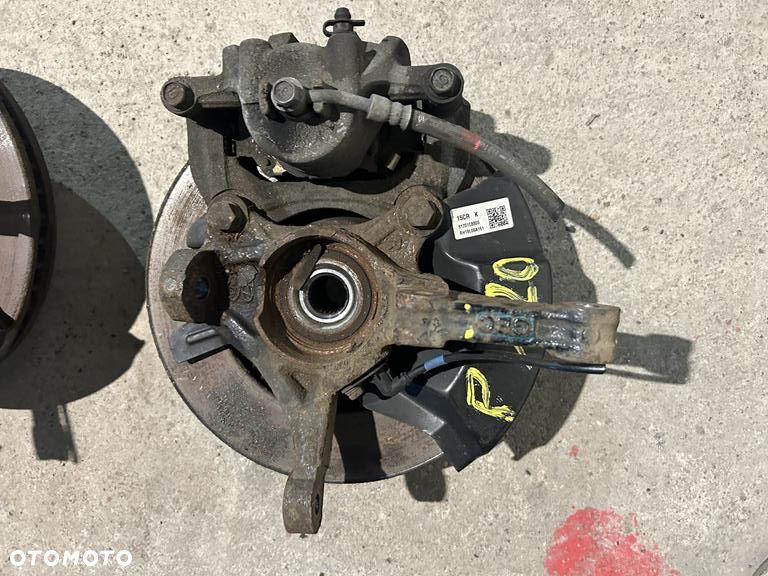 zwrotnica piasta przód prawa lewa 1.0b t gdi Hyundai i20 II - 3