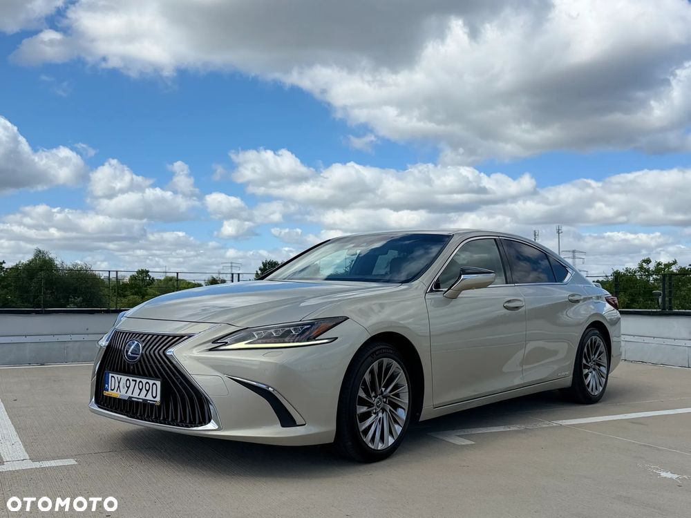 Lexus ES 300h Omotenashi, 2019