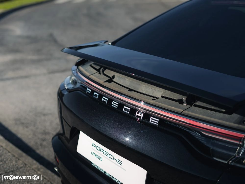 Porsche Panamera 4 E-Hybrid - 31
