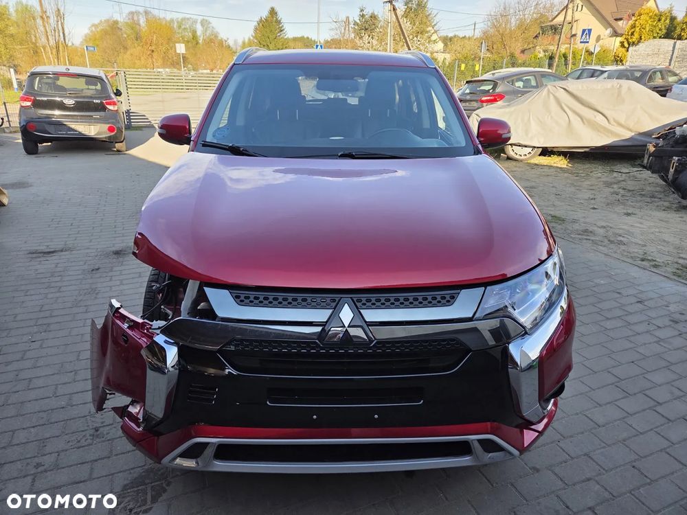 Mitsubishi Outlander - 20