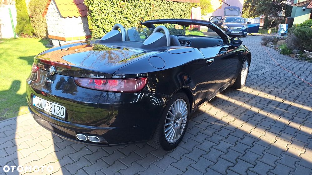 Alfa Romeo Spider 2.4 JTDM 20V DPF Exclusive - 8
