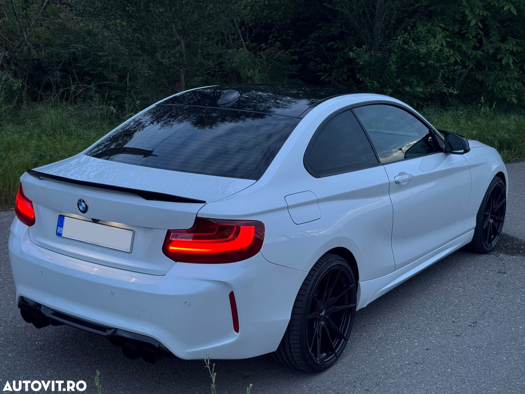BMW Seria 2 220d - 14