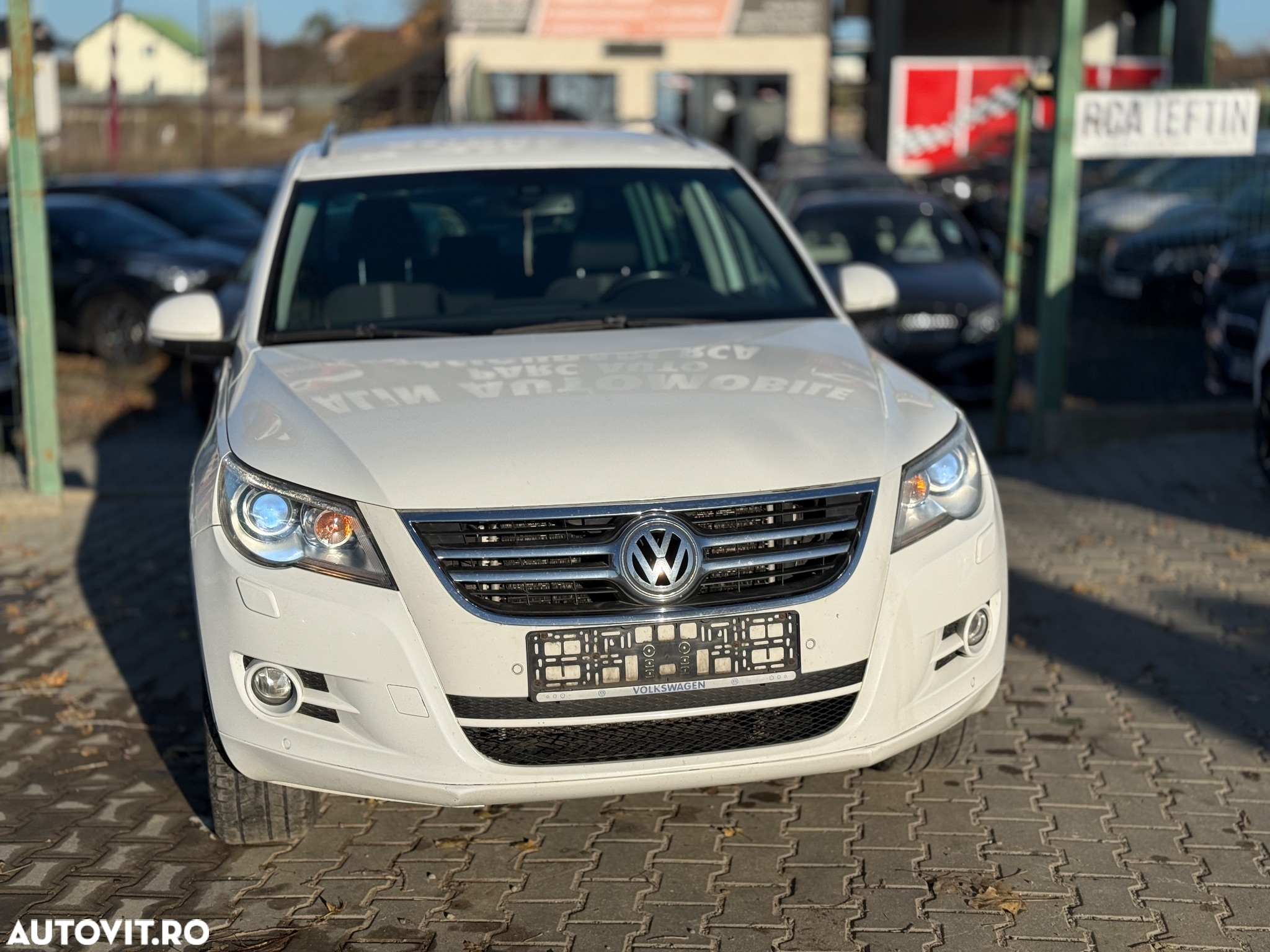 Volkswagen Tiguan 2.0 TDI 4Motion DSG Sport & Style - 10