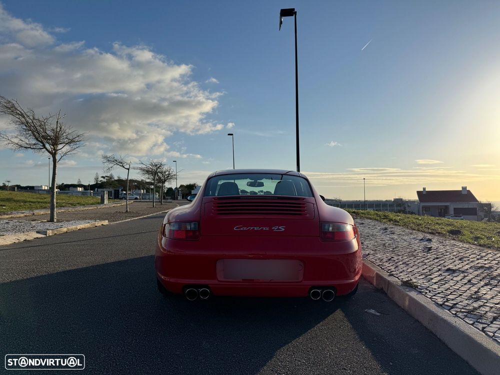 Porsche 911 (997) Carrera 4 S - 7