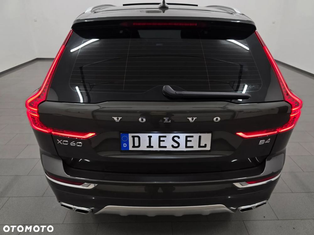 Volvo XC 60 B4 D Inscription - 38