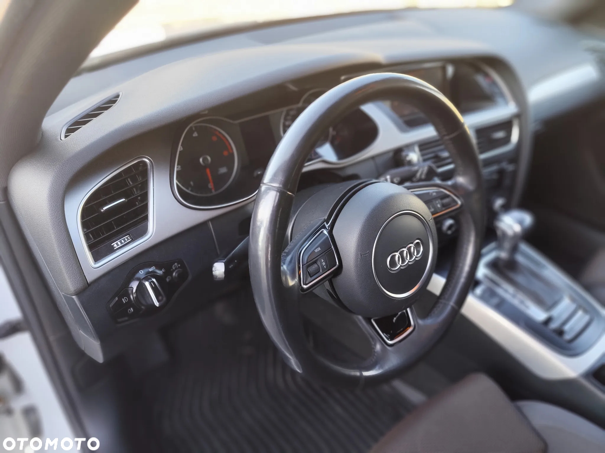 Audi A4 Allroad 2.0 TDI Quattro S tronic - 31