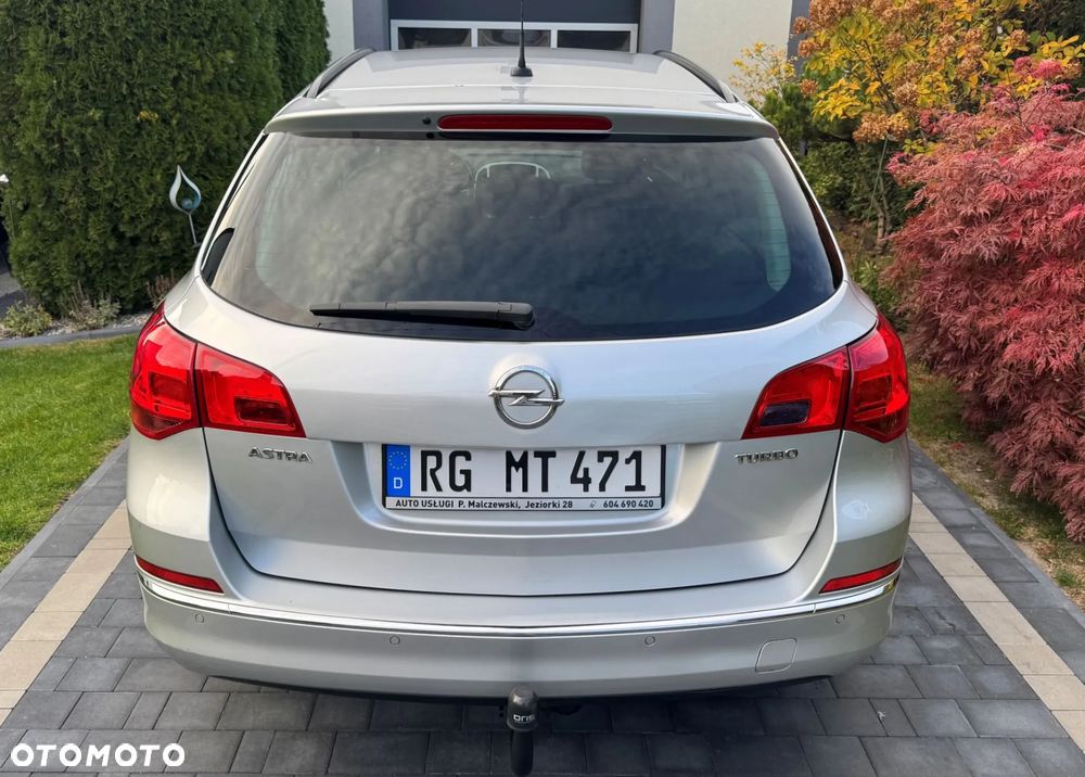 Opel Astra 2013 photo 5