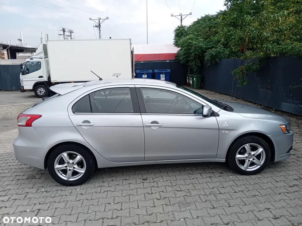 Mitsubishi Lancer - 3