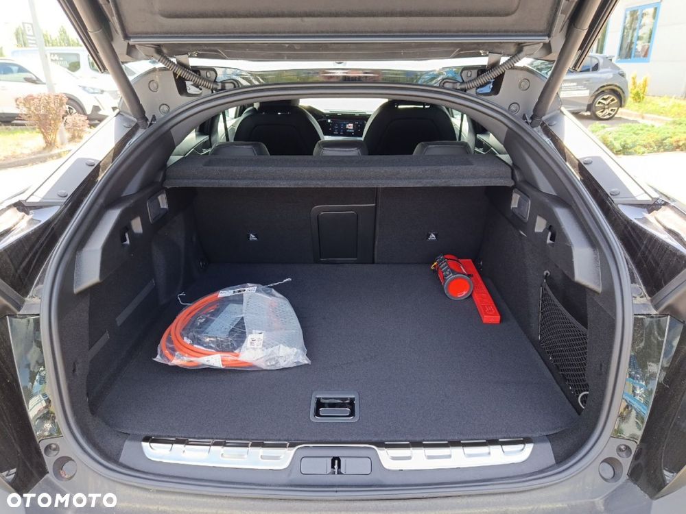 Peugeot 408 - 12