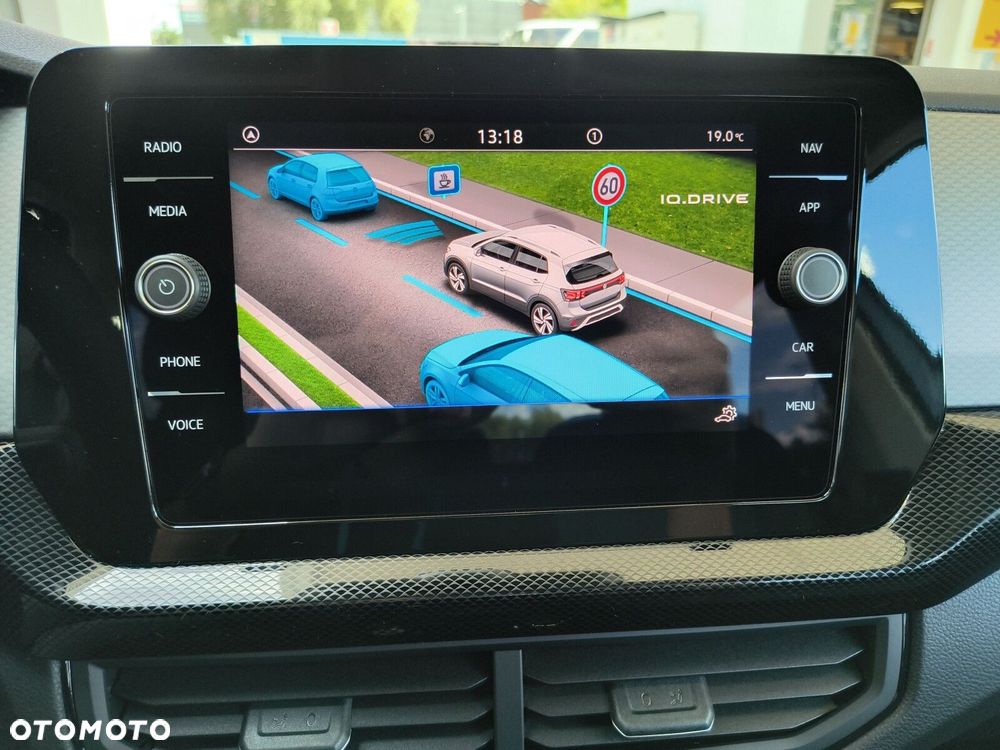 Volkswagen T-Cross 1.0 TSI Life Plus DSG - 13