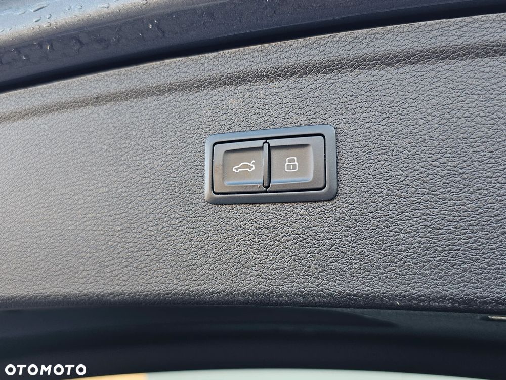 Audi Q5 55 TFSI e Quattro S Line S tronic - 27