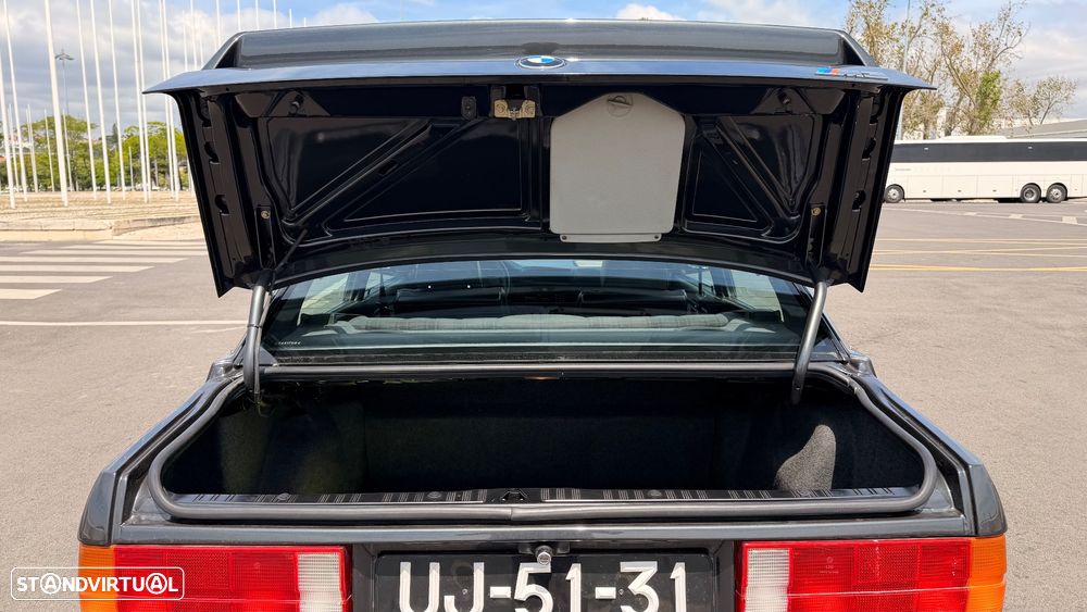 BMW M3 Standard - 24