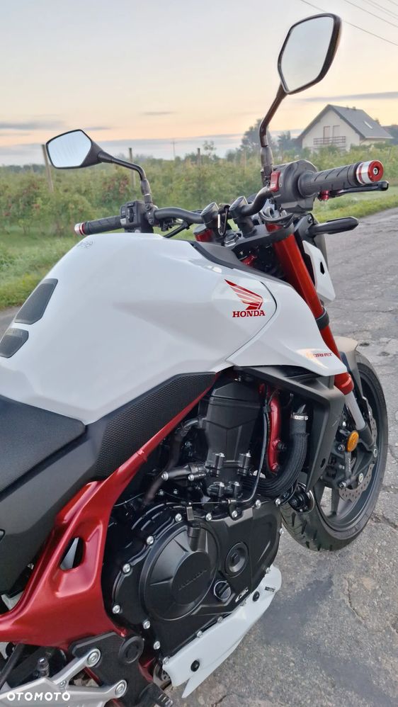 Honda Hornet - 40