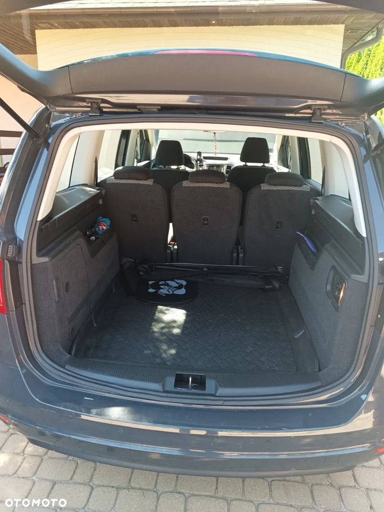 Volkswagen Sharan 2.0 TDI Comfortline DSG - 6