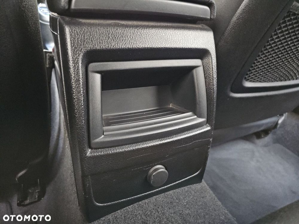 BMW Seria 1 118i GPF Sport Line - 28