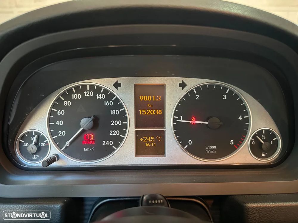 Mercedes-Benz B 180 CDI - 30
