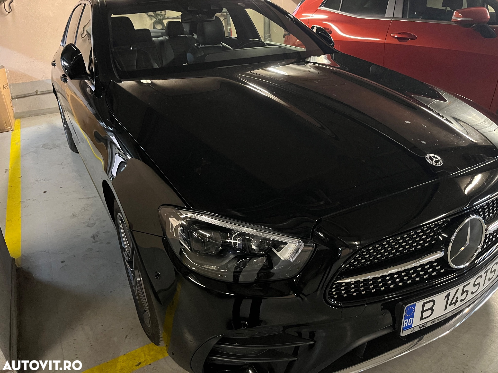 Mercedes-Benz E 300 4MATIC Aut. - 34