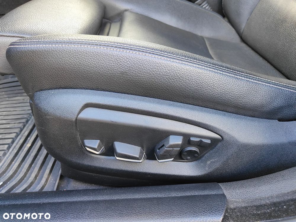 BMW Seria 5 530d xDrive Luxury Line - 21