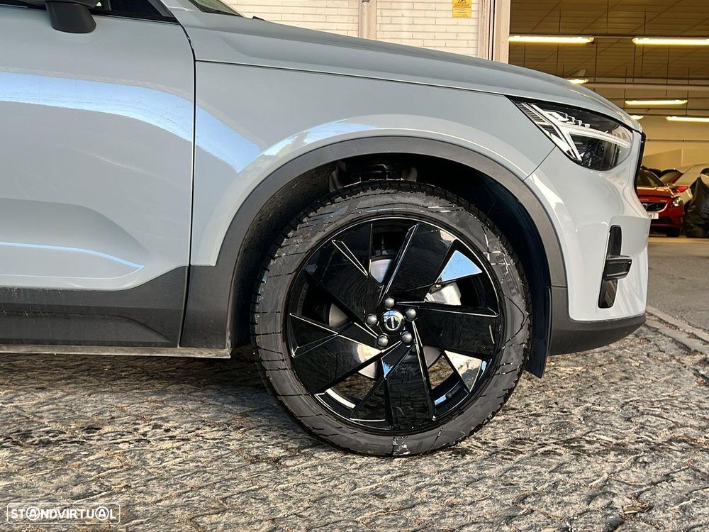 Volvo XC 40 2.0 B3 Black Edition - 9