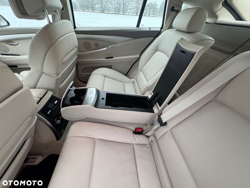 BMW 5GT 535d xDrive - 14