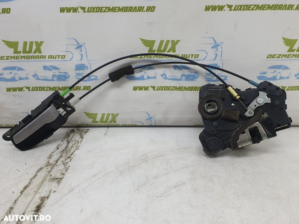 Broasca incuietoare usa stanga fata Suzuki Vitara 2  [din 2014 pana - 2