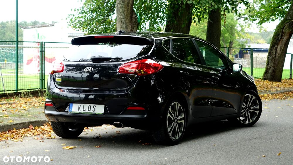 Kia Ceed 1.6 CRDi 128 Platinum Edition - 33