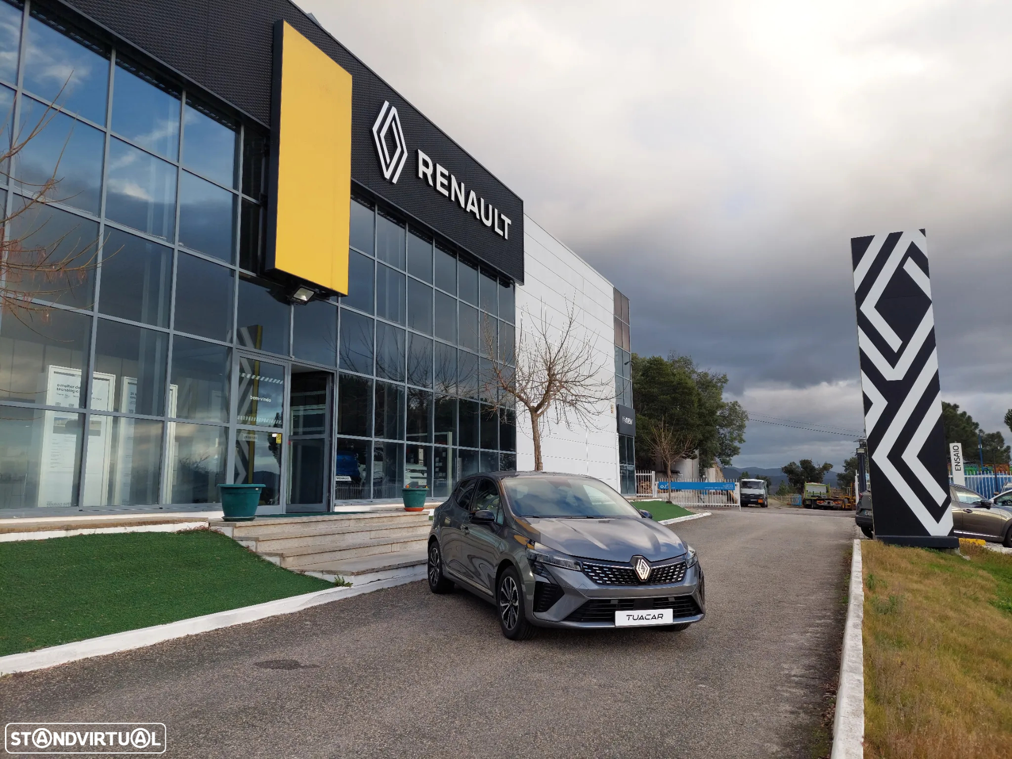 Renault Clio 1.0 TCe Techno Bi-Fuel - 2