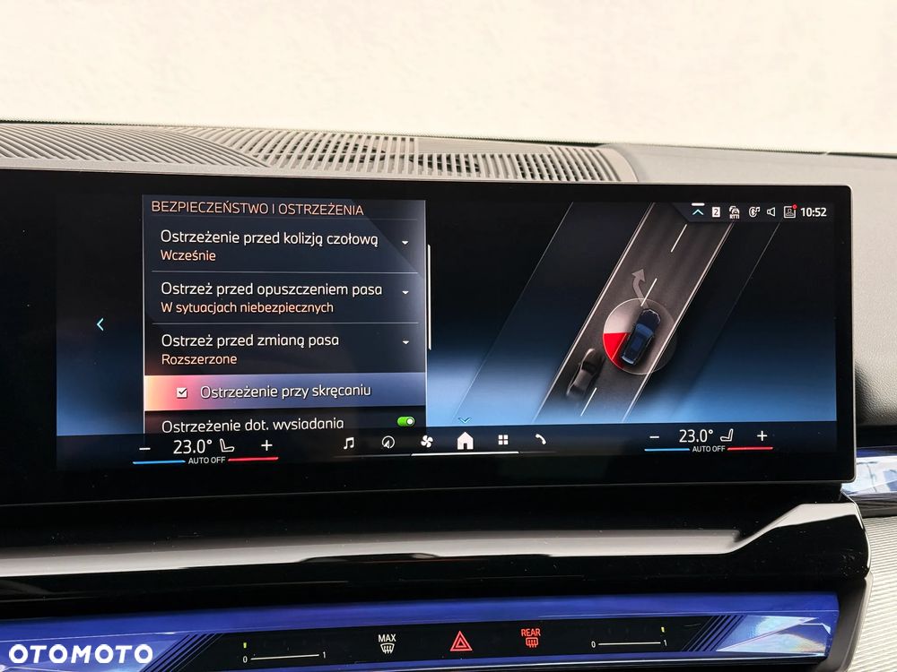 BMW Seria 5 520i - 39