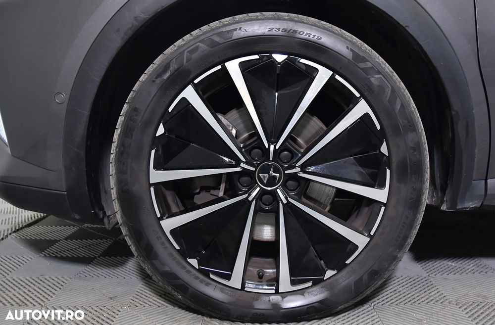 DS Automobiles DS 7 Crossback - 13