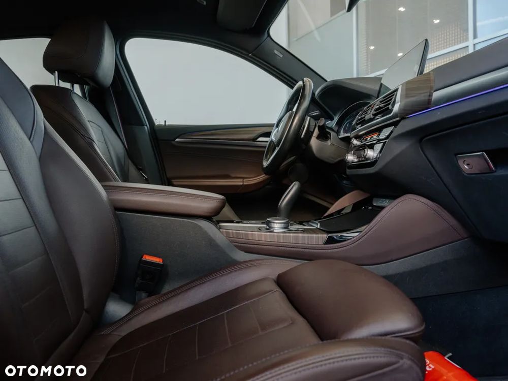 BMW X4 xDrive20d - 11
