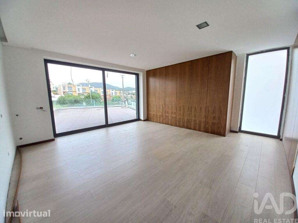 Casa / Villa T4 em Abade de Neiva de 594,00 m2 - Grande imagem: 2/29